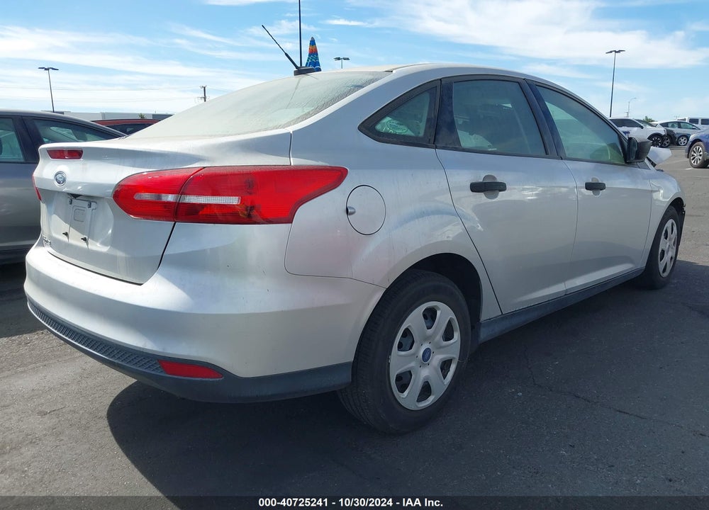 2018 FORD FOCUS S VIN: 1FADP3E27JL313111