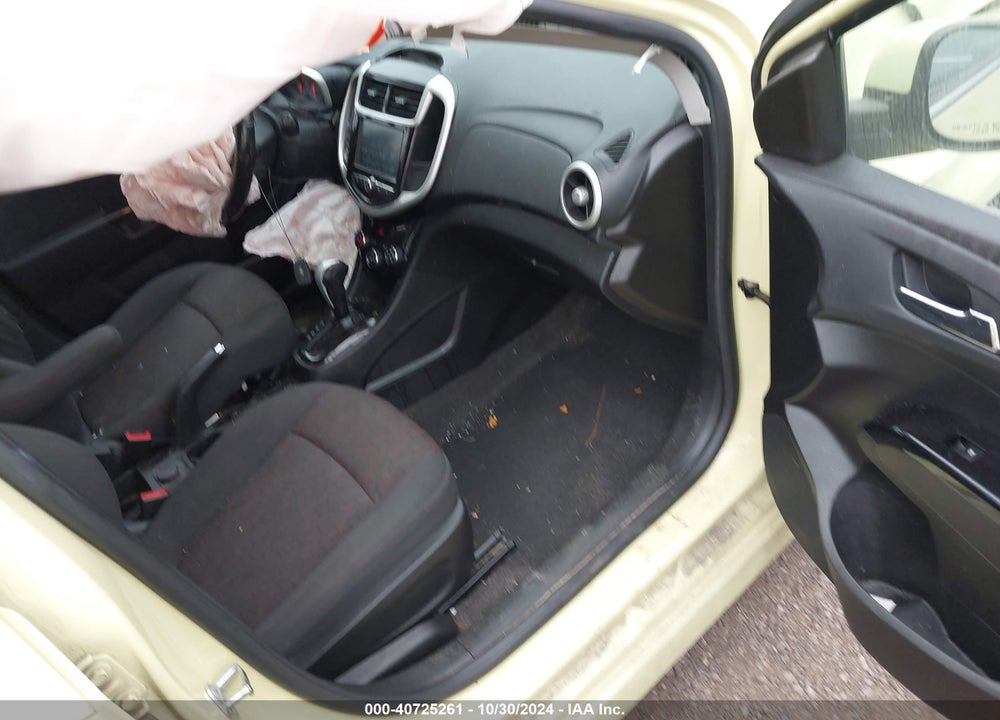 2017 CHEVROLET SONIC VIN: 1G1JD6SH2H4111466