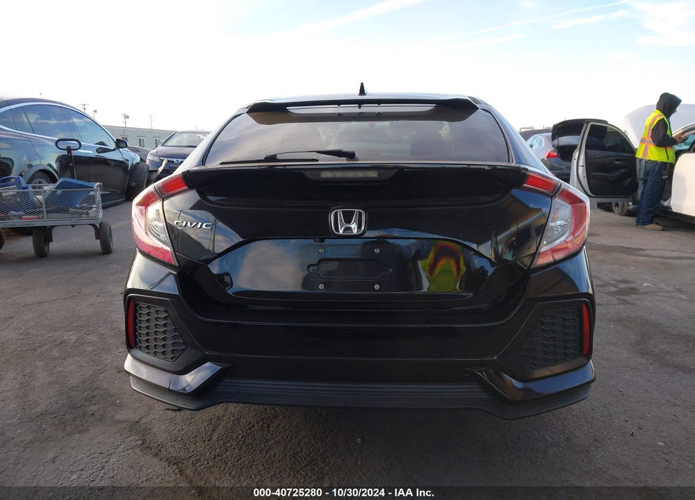 2018 HONDA CIVIC LX VIN: SHHFK7H21JU411640