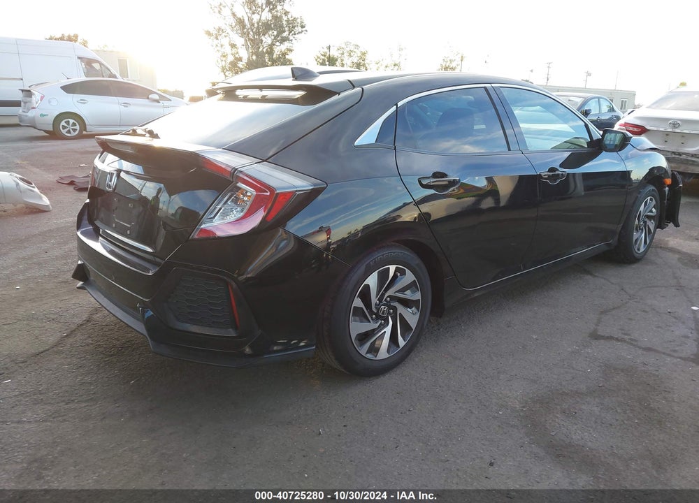 2018 HONDA CIVIC LX VIN: SHHFK7H21JU411640