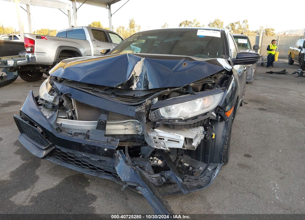 2018 HONDA CIVIC LX VIN: SHHFK7H21JU411640