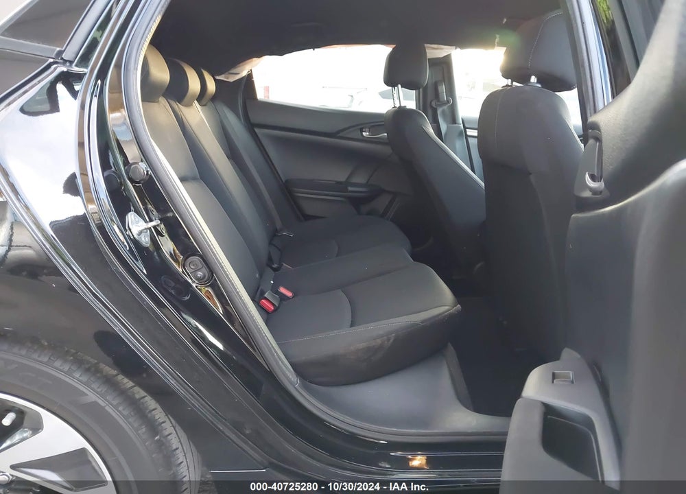 2018 HONDA CIVIC LX VIN: SHHFK7H21JU411640
