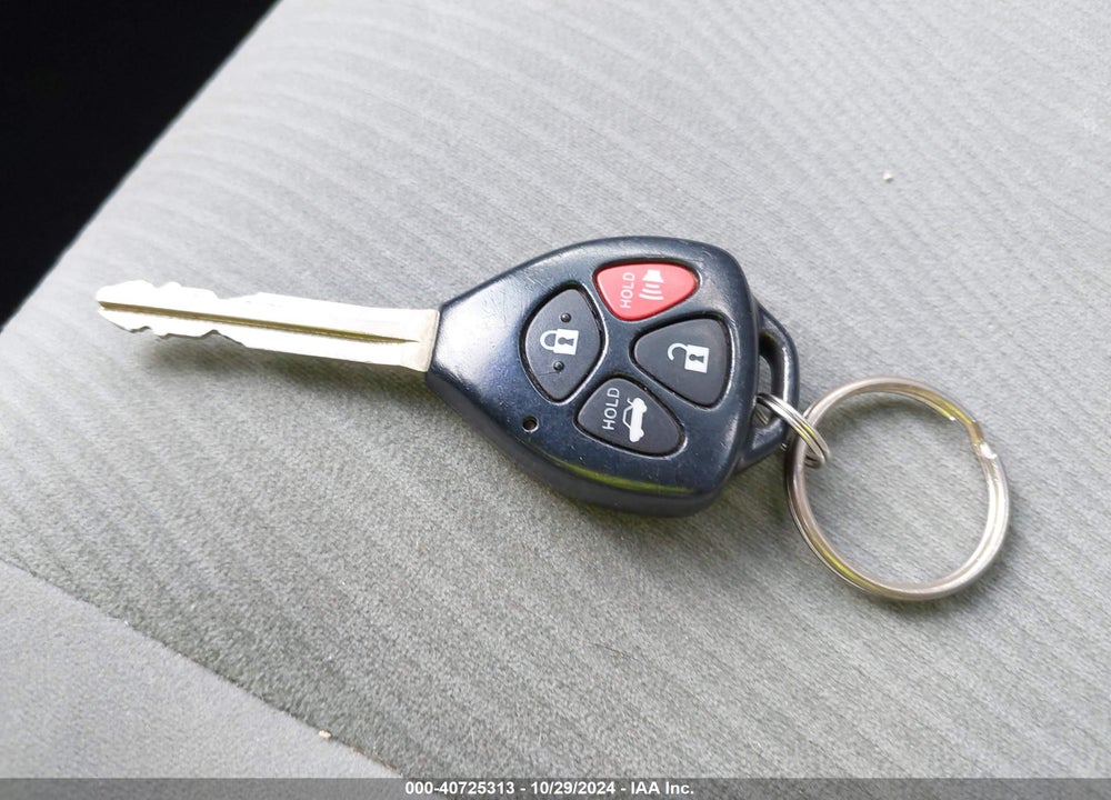 2011 TOYOTA COROLLA LE VIN: 2T1BU4EE4BC641704