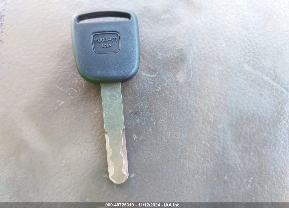 2006 HONDA PILOT EX-L VIN: 5FNYF18566B023087