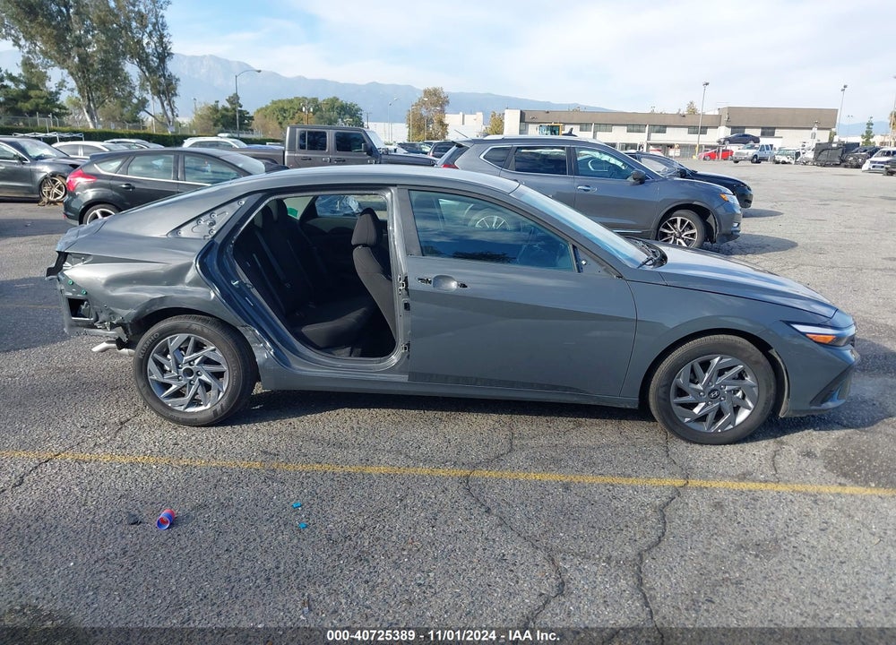 2024 HYUNDAI ELANTRA SEL VIN: KMHLM4DG0RU762228