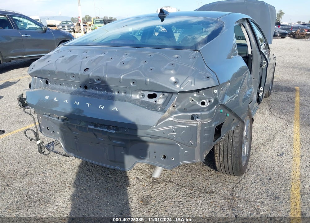 2024 HYUNDAI ELANTRA SEL VIN: KMHLM4DG0RU762228