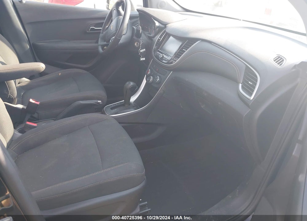2017 CHEVROLET TRAX VIN: 3GNCJKSB6HL157414