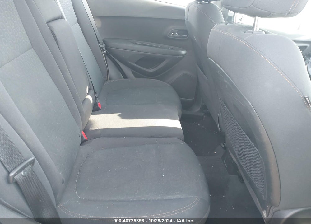 2017 CHEVROLET TRAX VIN: 3GNCJKSB6HL157414