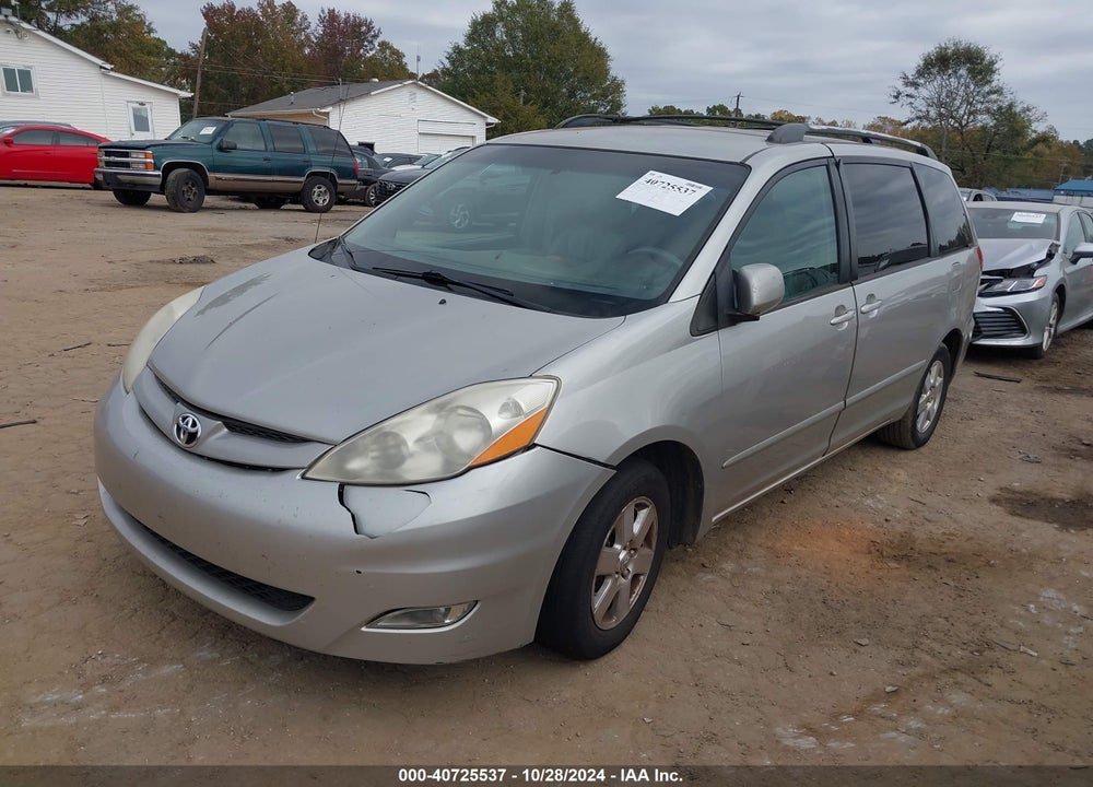 2008 TOYOTA SIENNA XLE VIN: 5TDZK22C58S118123