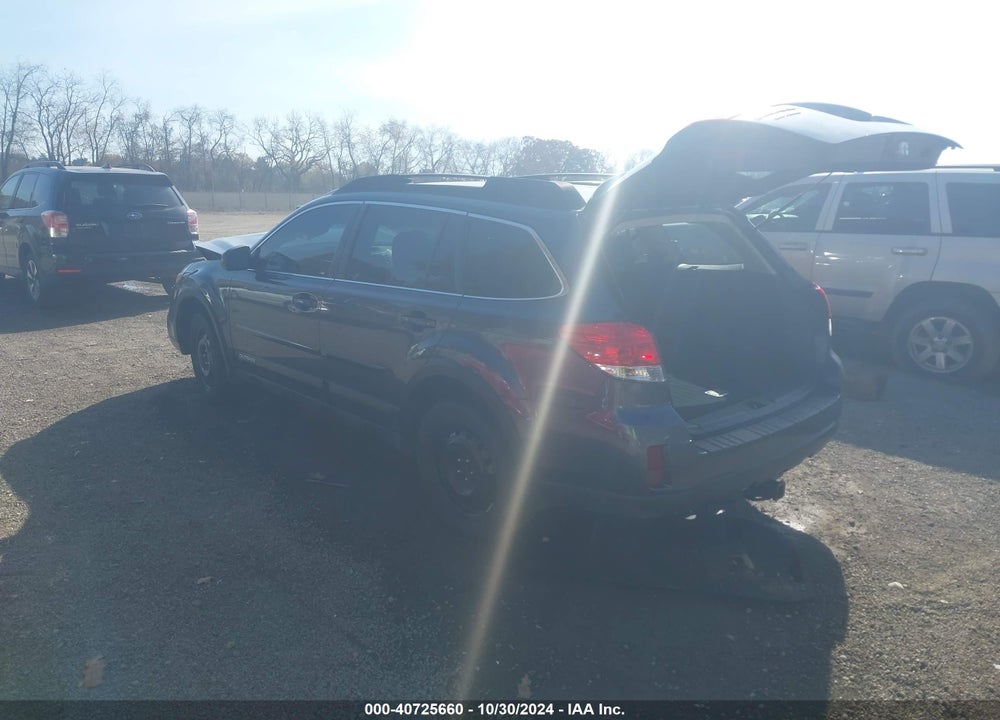 2014 SUBARU OUTBACK 2.5I LIMITED VIN: 4S4BRBMC9E3269145