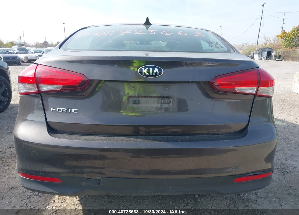 2018 KIA FORTE LX VIN: 3KPFK4A72JE217484