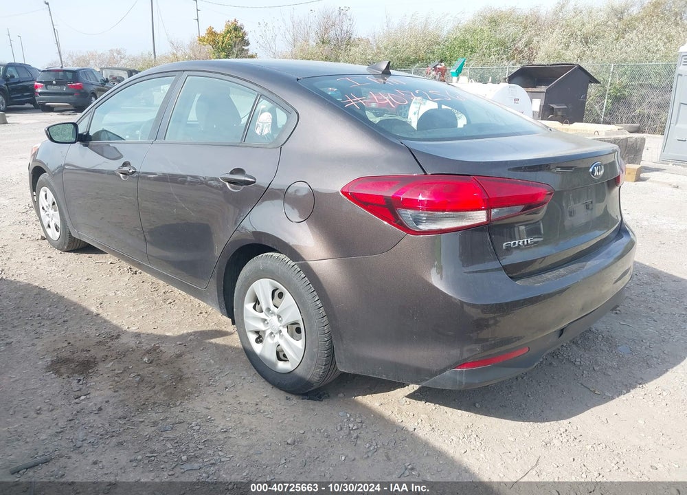 2018 KIA FORTE LX VIN: 3KPFK4A72JE217484
