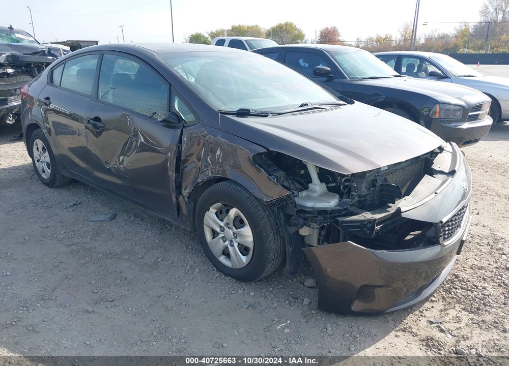 2018 KIA FORTE LX VIN: 3KPFK4A72JE217484