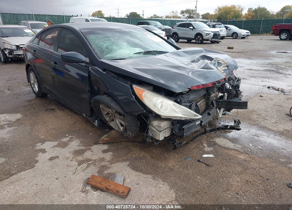 2013 HYUNDAI SONATA GLS VIN: 5NPEB4AC3DH629566