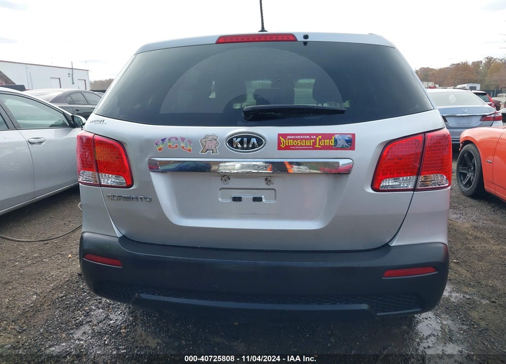 2012 KIA SORENTO LX VIN: 5XYKT3A17CG191438