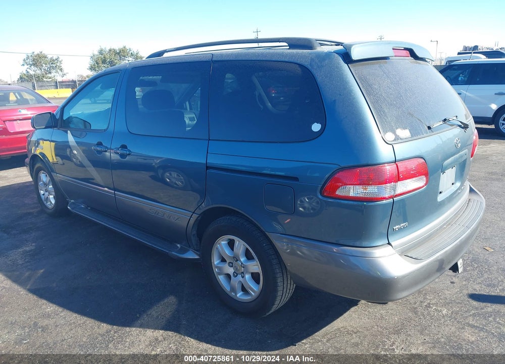 2001 TOYOTA SIENNA XLE VIN: 4T3ZF13C01U394226