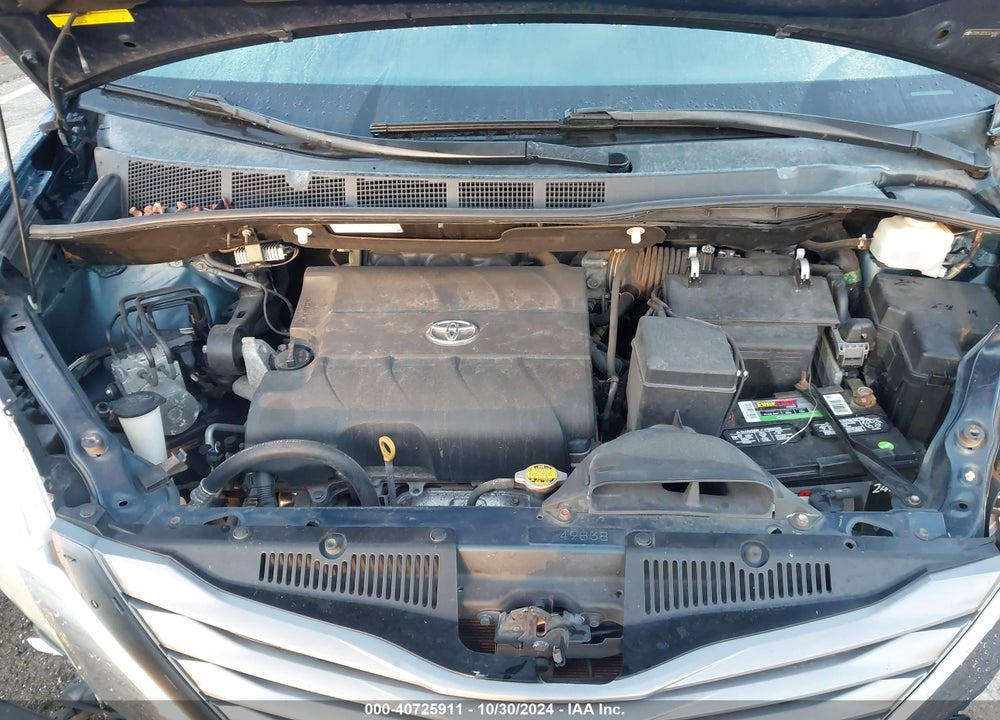 2012 TOYOTA SIENNA XLE V6 7 PASSENGER AUTO ACCESS SEAT/XLE V6 8 PASSENGER VIN: 5TDYK3DC9CS246842
