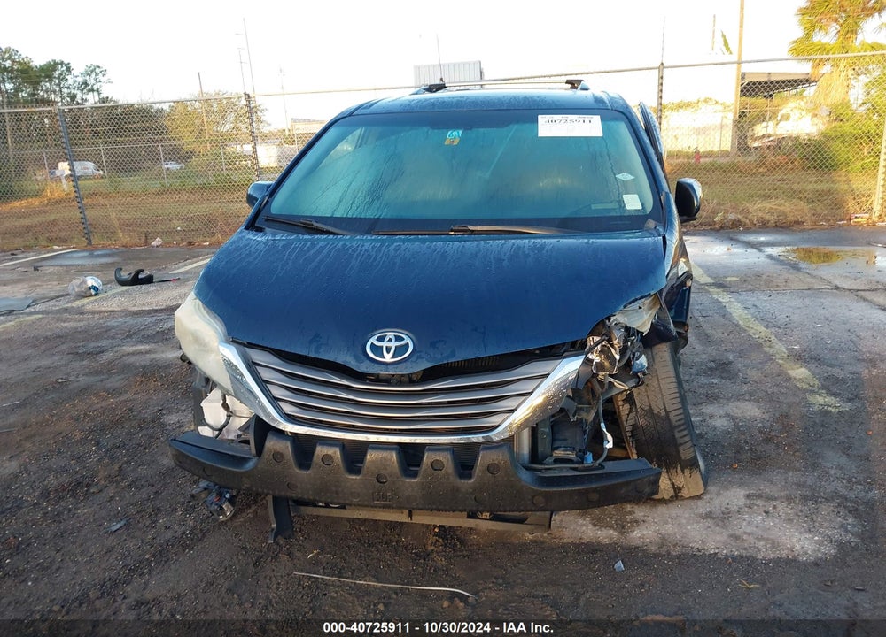 2012 TOYOTA SIENNA XLE V6 7 PASSENGER AUTO ACCESS SEAT/XLE V6 8 PASSENGER VIN: 5TDYK3DC9CS246842