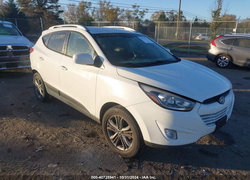2015 HYUNDAI TUCSON SE VIN: KM8JUCAG3FU102038