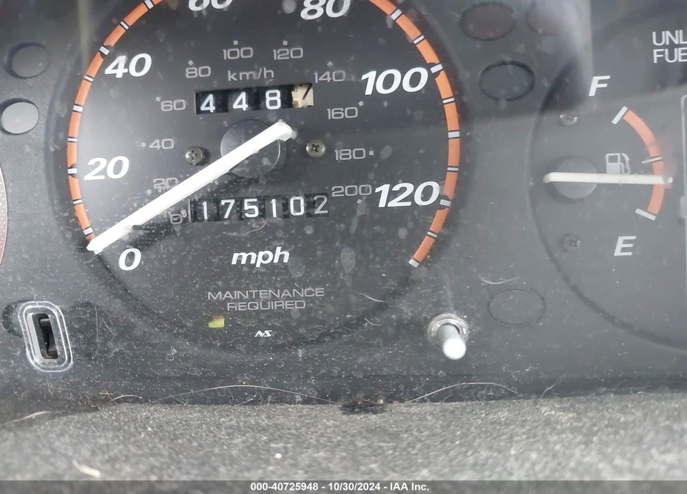 1999 HONDA CR-V LX VIN: JHLRD1747XC005153