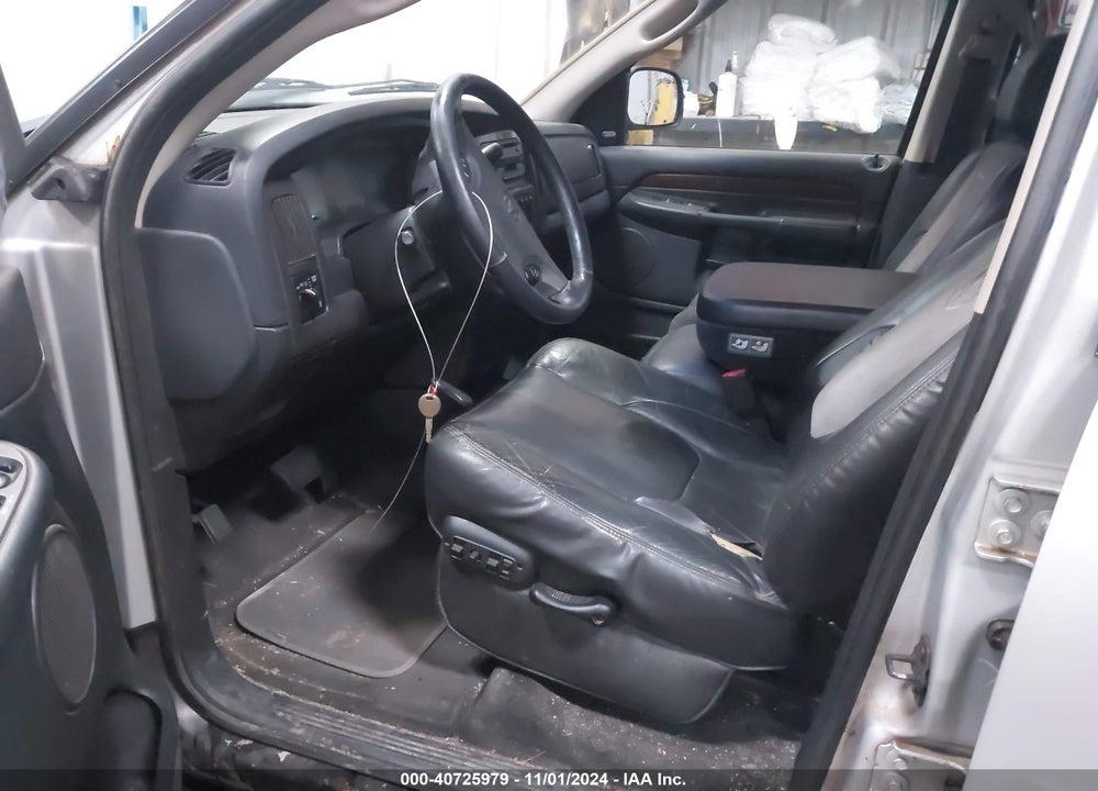 2002 DODGE RAM 1500 ST VIN: 1D7HU18Z82S572950