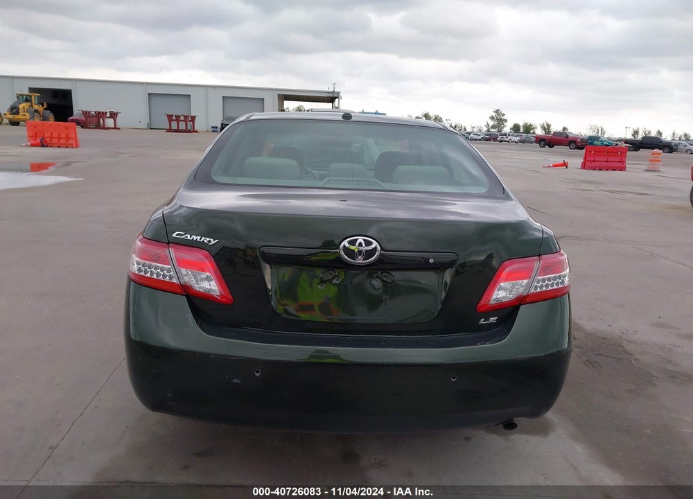 2011 TOYOTA CAMRY LE VIN: 4T1BF3EK7BU702830