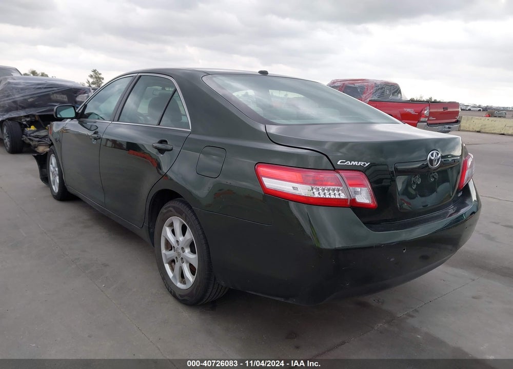 2011 TOYOTA CAMRY LE VIN: 4T1BF3EK7BU702830
