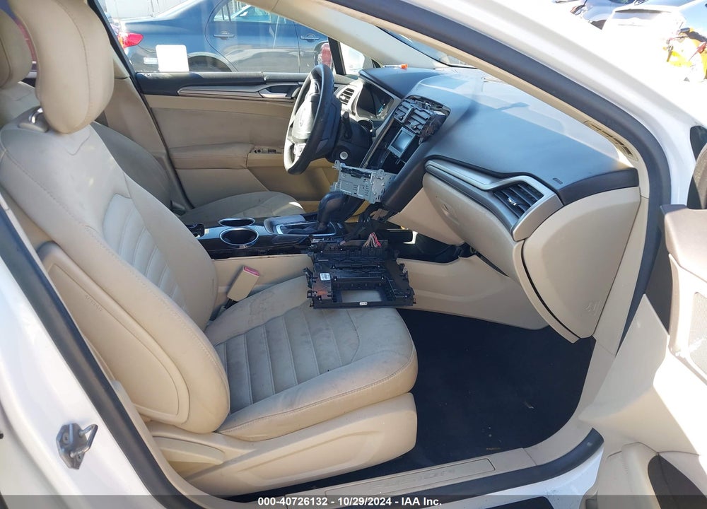 2013 FORD FUSION SE VIN: 3FA6P0H7XDR362811