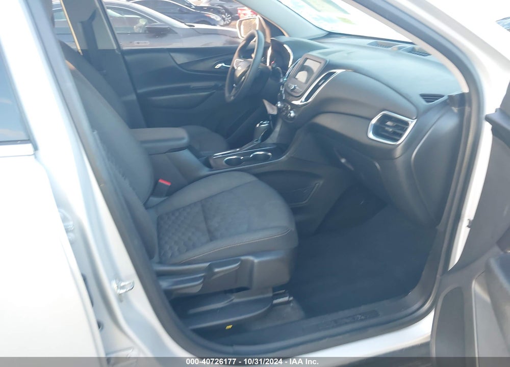 2019 CHEVROLET EQUINOX LT VIN: 2GNAXKEVXK6102276