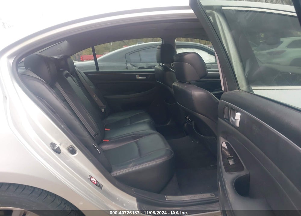 2013 HYUNDAI GENESIS VIN: KMHGC4DD9DU256206