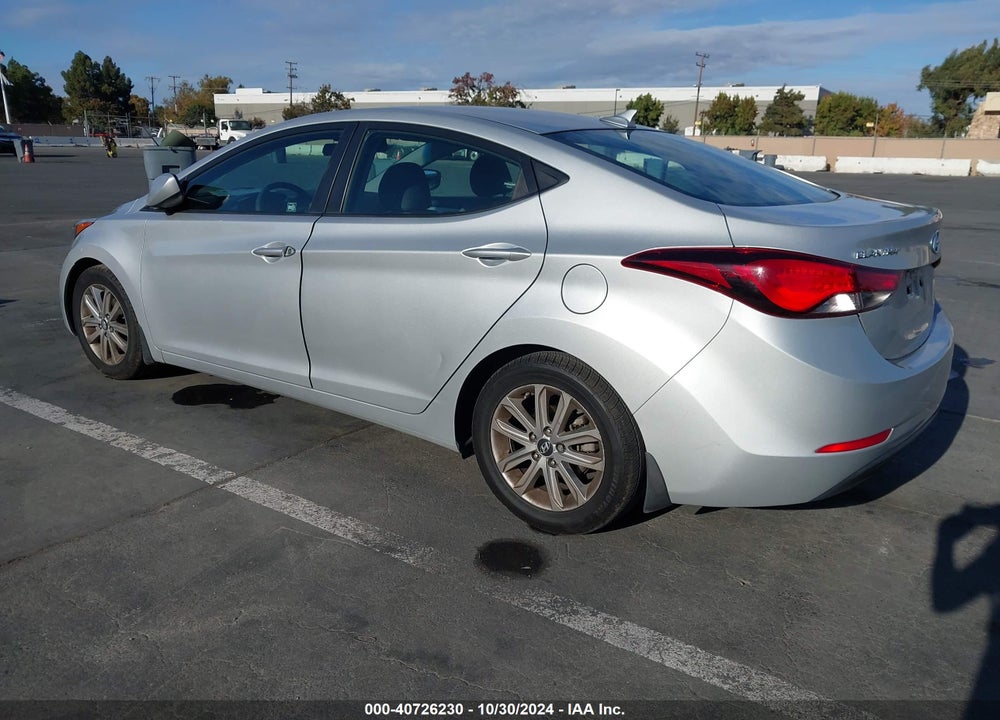 2015 HYUNDAI ELANTRA SE VIN: 5NPDH4AE7FH611585
