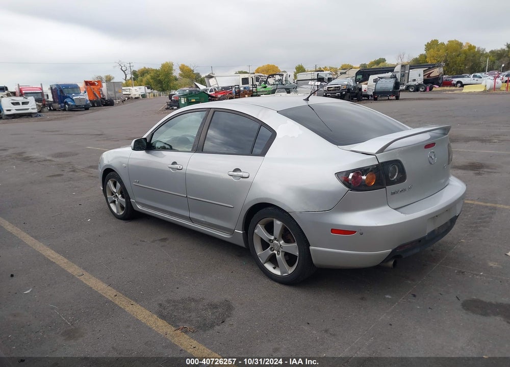 2005 MAZDA 3 S VIN: JM1BK323251256752