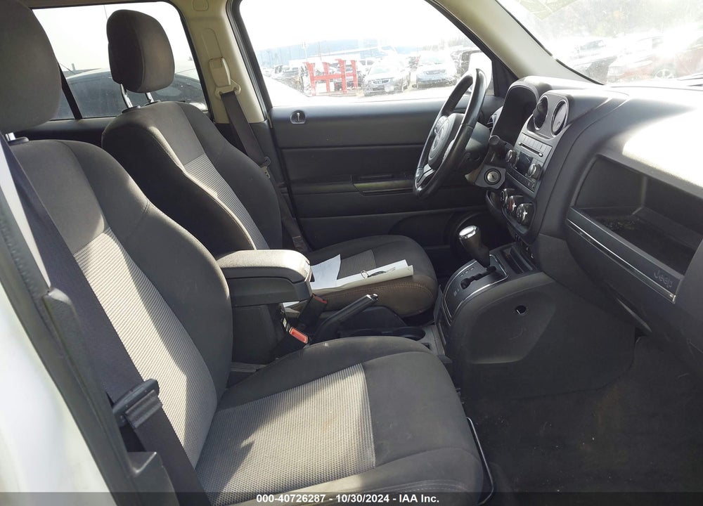 2017 JEEP PATRIOT LATITUDE FWD VIN: 1C4NJPFBXHD183738