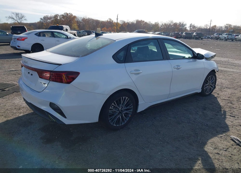 2024 KIA FORTE GT LINE VIN: 3KPF54AD7RE752397