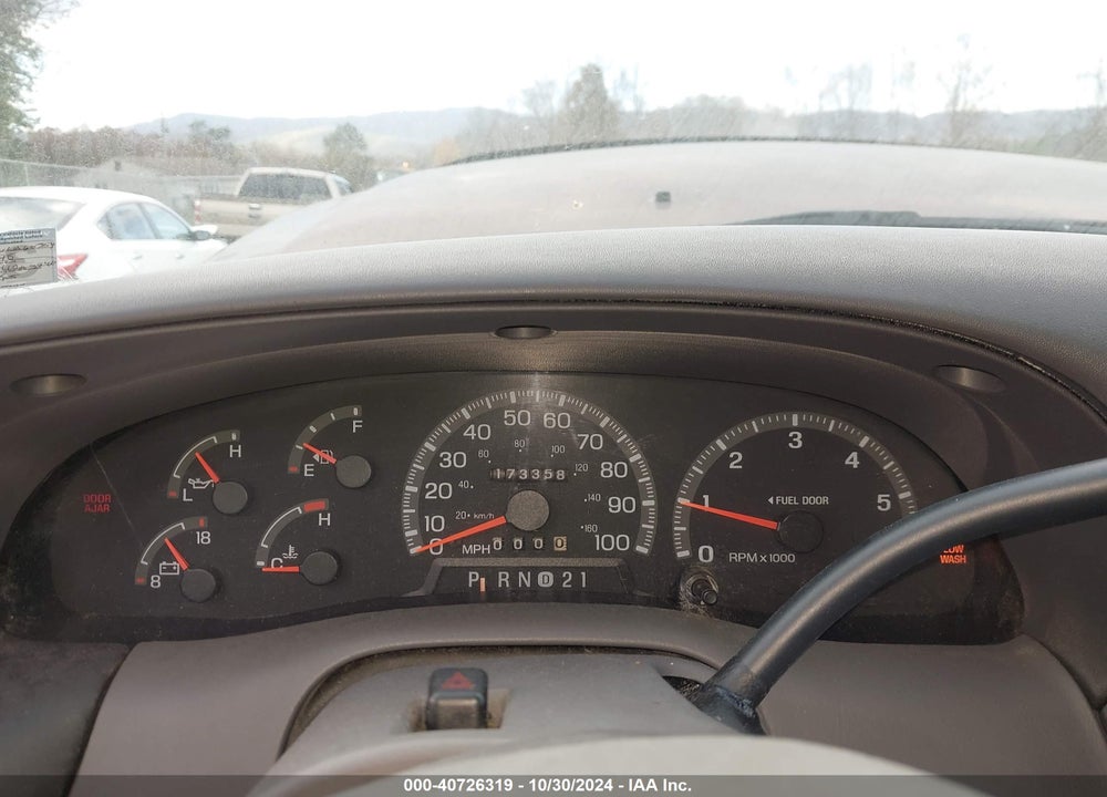 1998 FORD EXPEDITION EDDIE BAUER/XLT VIN: 1FMRU18WXWLA65354