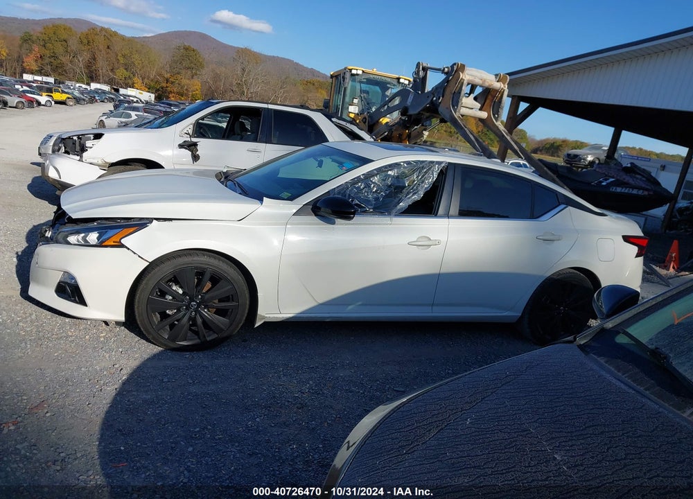 2022 NISSAN ALTIMA SR FWD VIN: 1N4BL4CVXNN313183