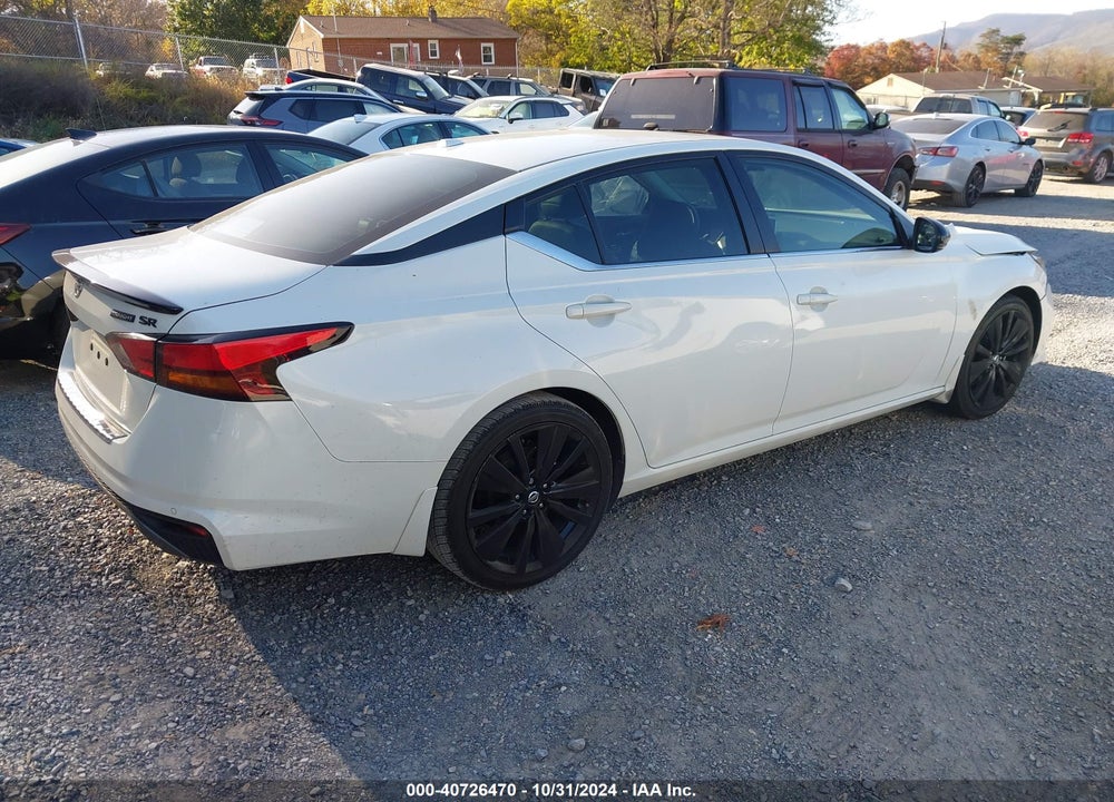 2022 NISSAN ALTIMA SR FWD VIN: 1N4BL4CVXNN313183