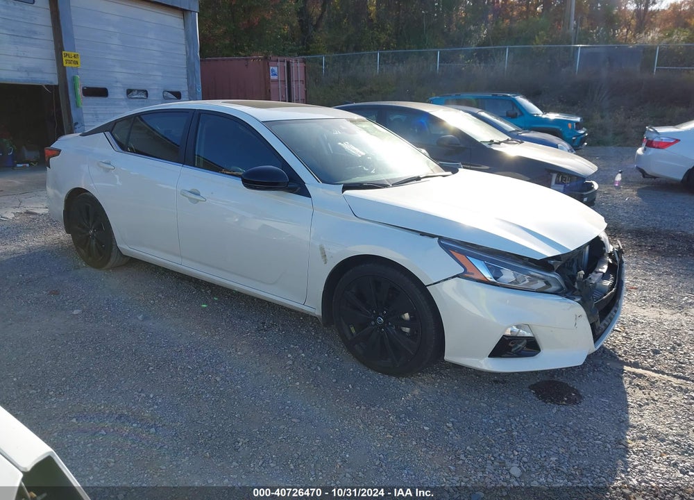 2022 NISSAN ALTIMA SR FWD VIN: 1N4BL4CVXNN313183
