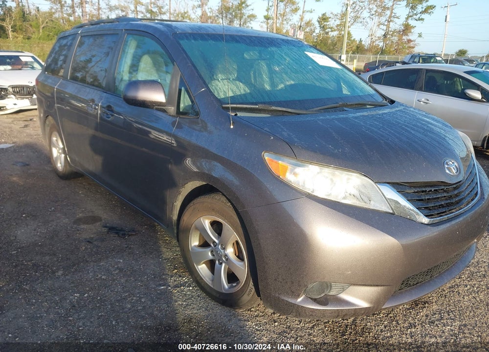 2013 TOYOTA SIENNA LE V6 8 PASSENGER VIN: 5TDKK3DC5DS381954