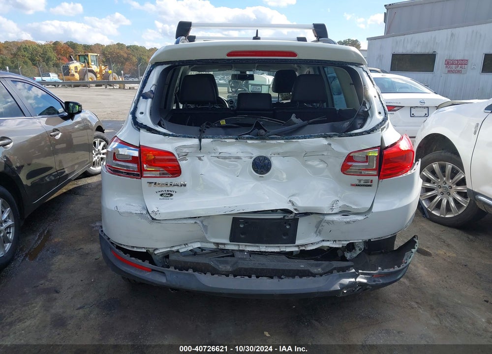 2016 VOLKSWAGEN TIGUAN S VIN: WVGBV7AX7GW601472