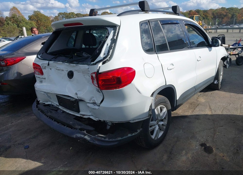 2016 VOLKSWAGEN TIGUAN S VIN: WVGBV7AX7GW601472