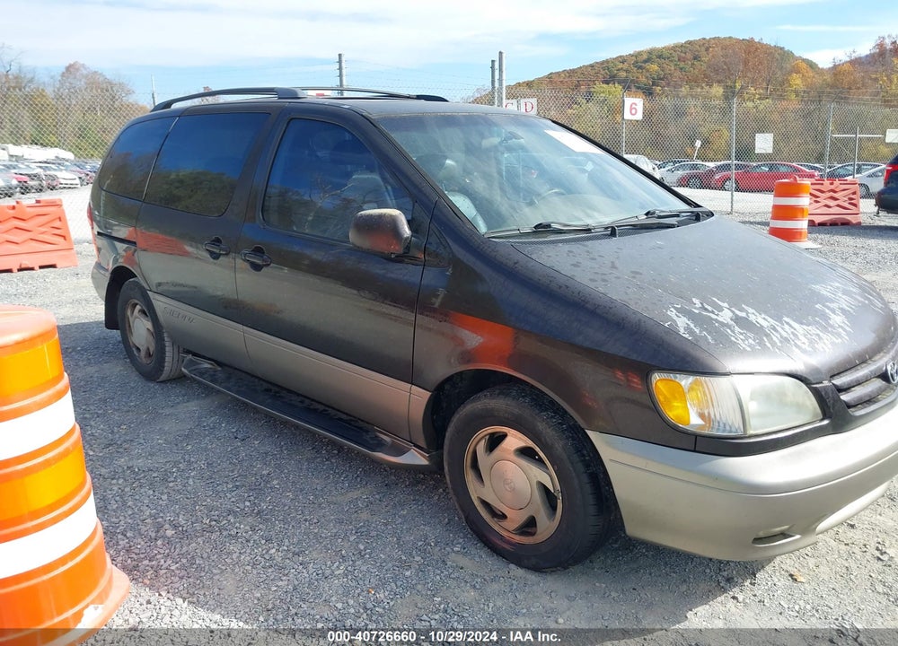 2001 TOYOTA SIENNA XLE VIN: 4T3ZF13C71U408493