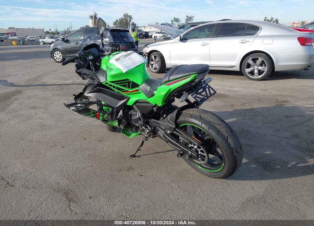 2024 KAWASAKI EX650 P VIN: ML5EXEP16RDAC2337