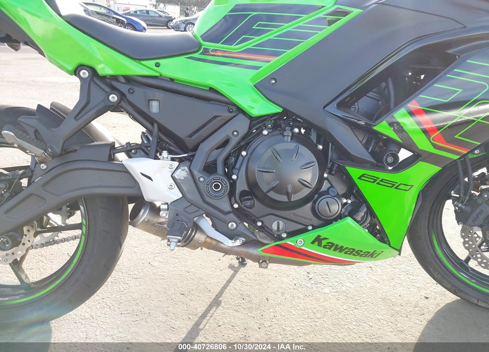 2024 KAWASAKI EX650 P VIN: ML5EXEP16RDAC2337