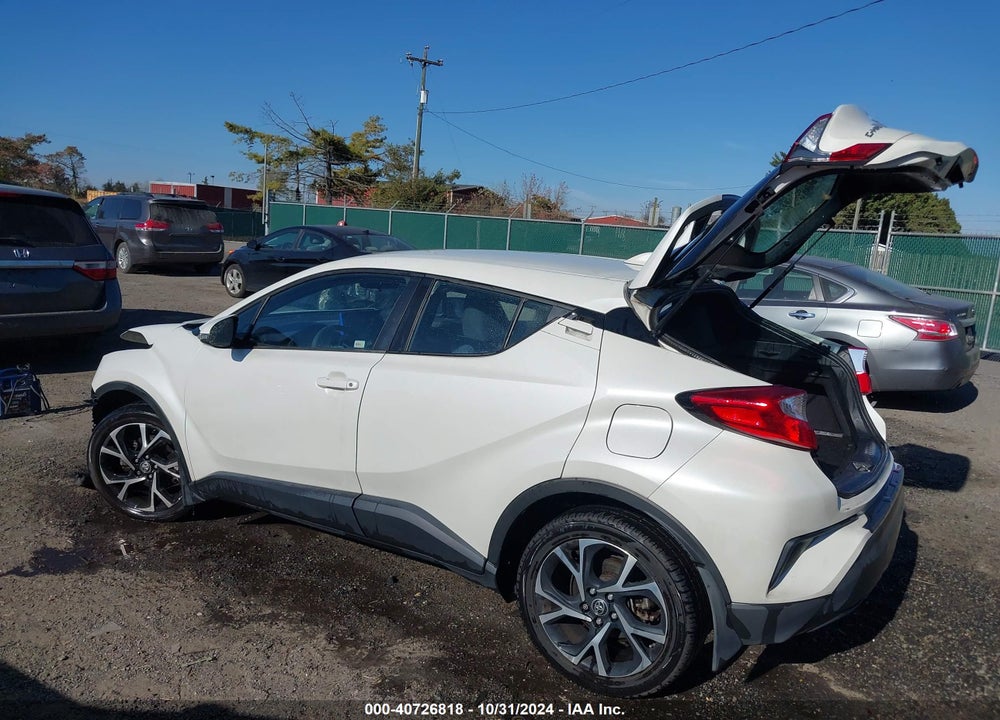 2020 TOYOTA C-HR XLE VIN: NMTKHMBX8LR109907