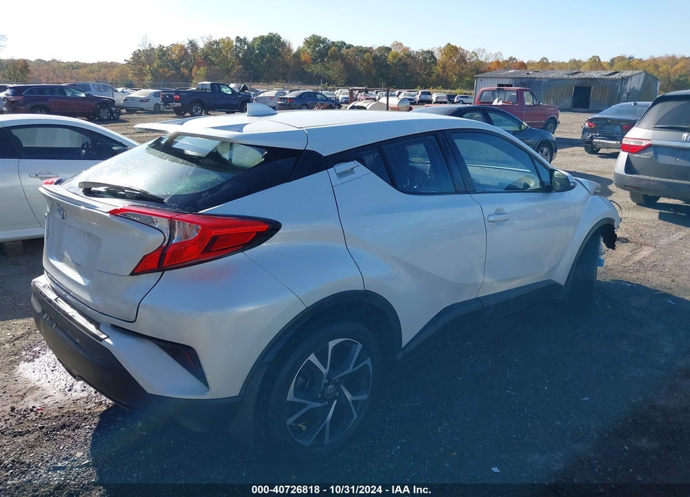 2020 TOYOTA C-HR XLE VIN: NMTKHMBX8LR109907