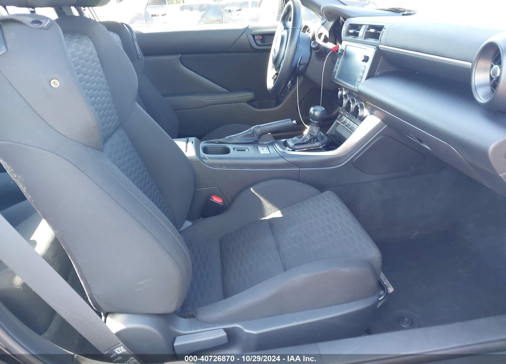 2024 TOYOTA GR86 VIN: JF1ZNBB16R8751702
