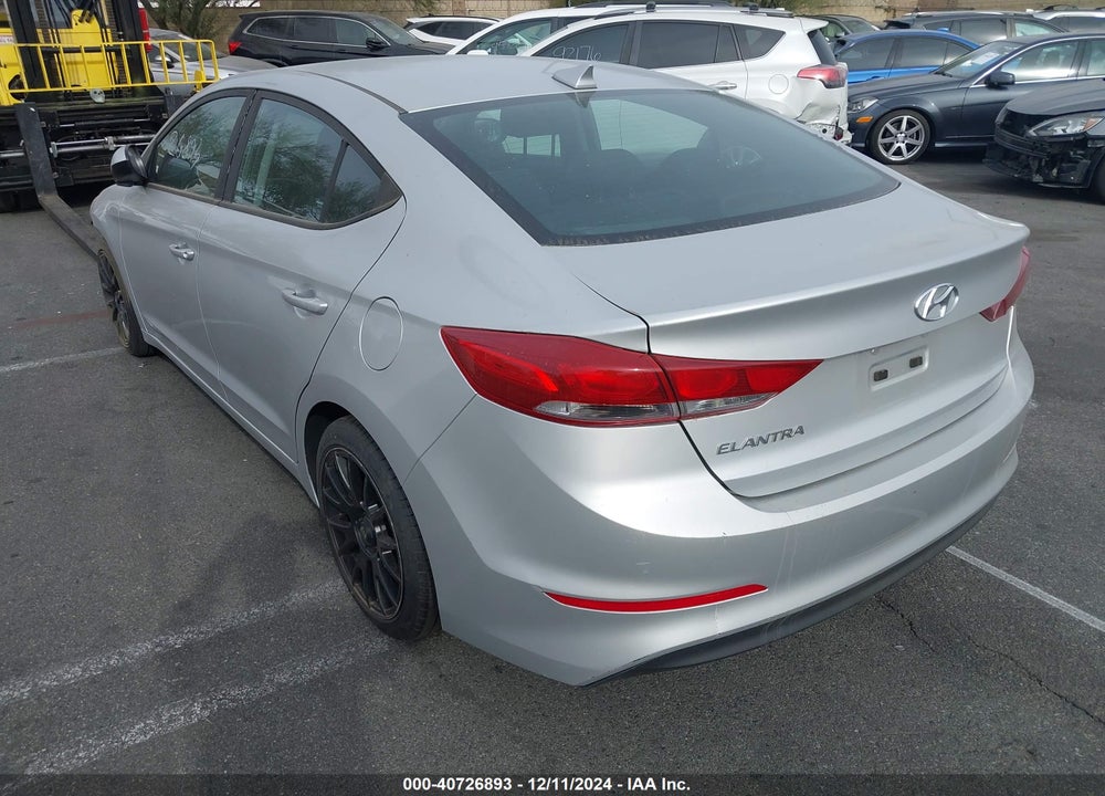 2018 HYUNDAI ELANTRA SEL VIN: 5NPD84LF6JH240921