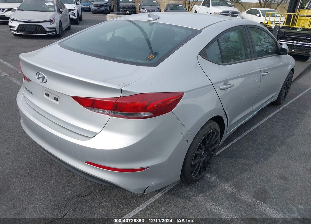 2018 HYUNDAI ELANTRA SEL VIN: 5NPD84LF6JH240921