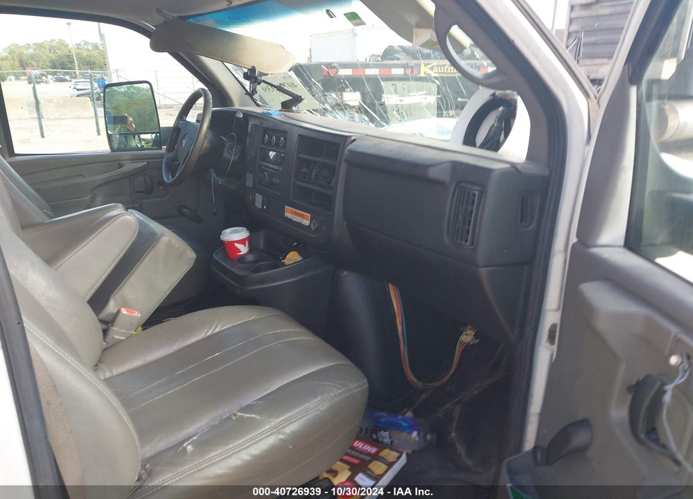 2011 GMC SAVANA CUTAWAY VIN: 1GD374CA3B1904308